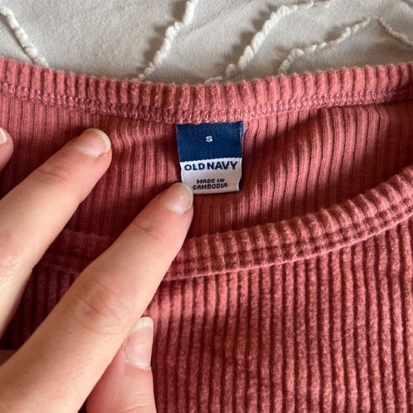 NWOT Old Navy Plush Long-sleeve Crew-neck Tshirt - Picture 3 of 4